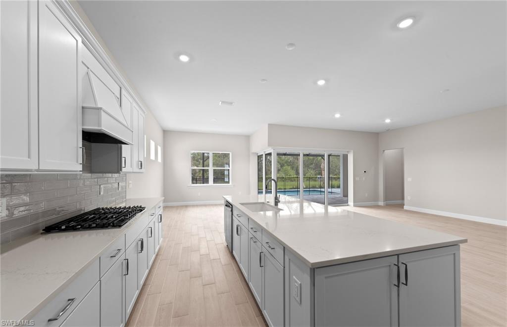 DEL WEBB OAK CREEK - Residential