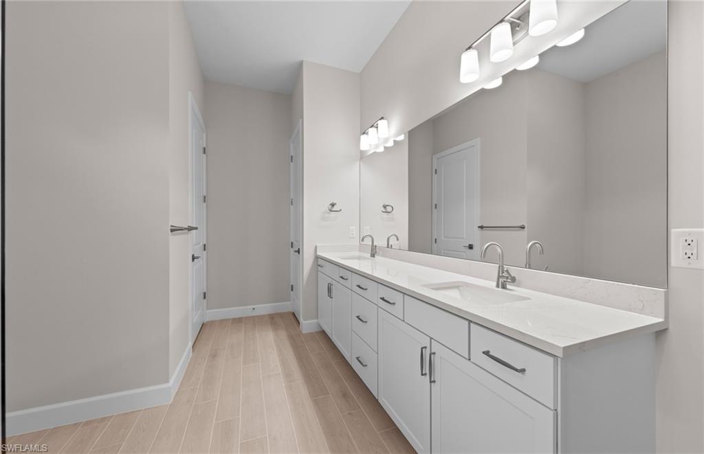 DEL WEBB OAK CREEK - Residential