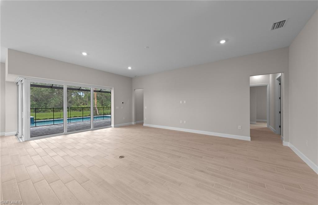 DEL WEBB OAK CREEK - Residential