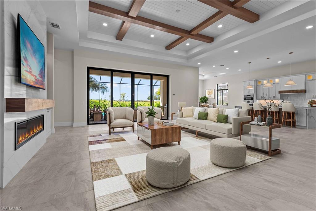 COUNTRY CLUB - Residential