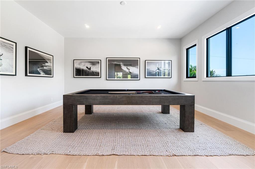 LAKE PARK - Residential