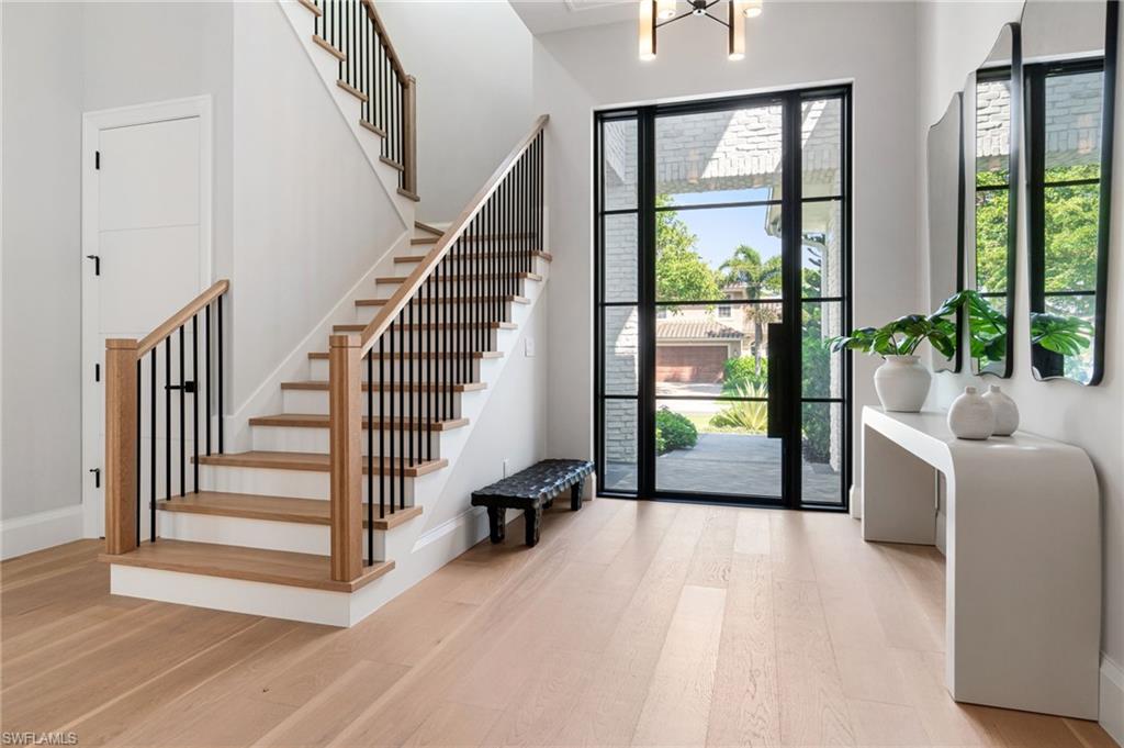 LAKE PARK - Residential