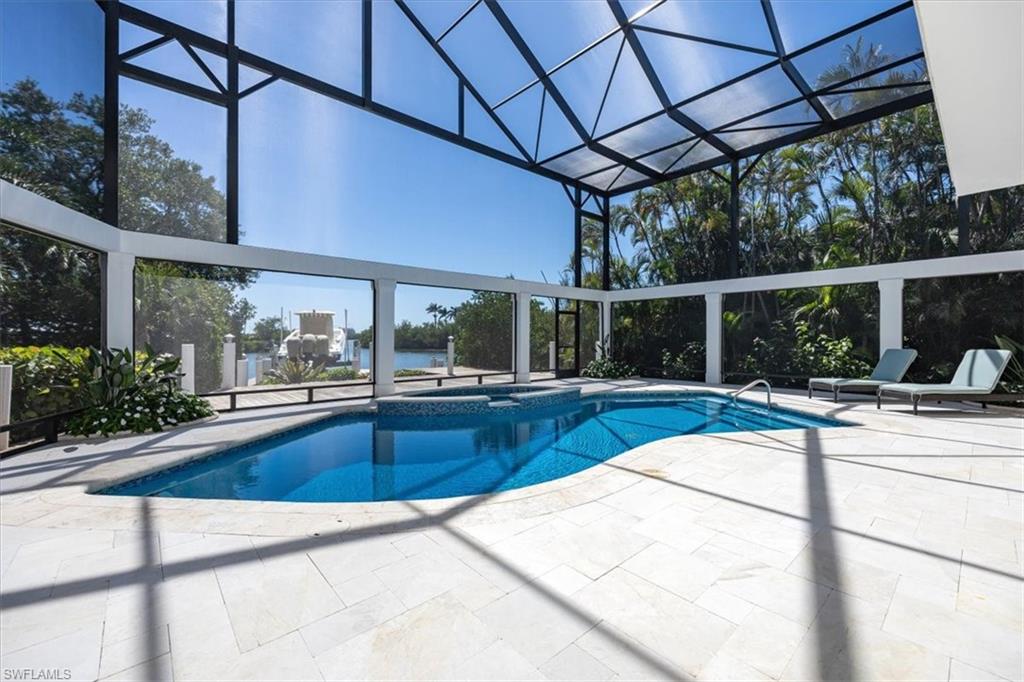 SOUTHPORT ON THE BAY - Residential