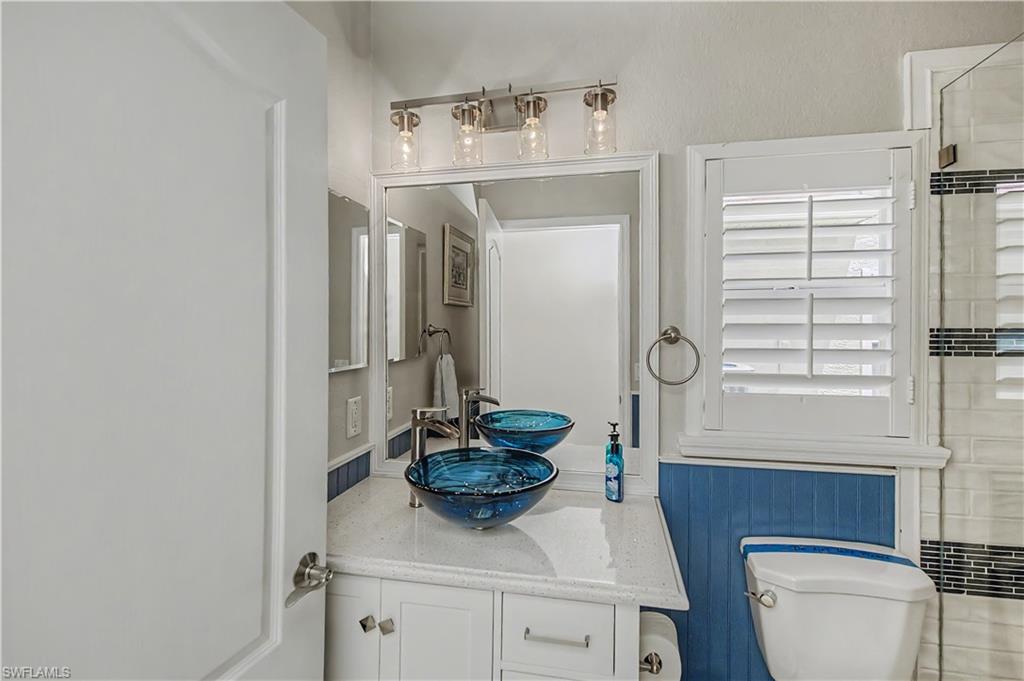 HAMPTON LAKES - Residential