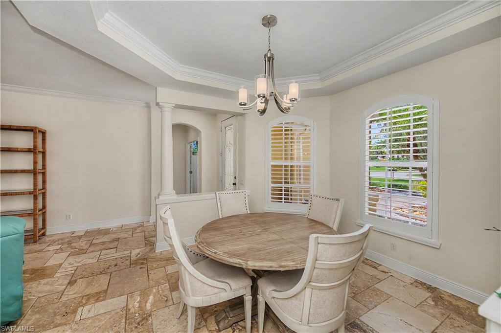 HAMPTON LAKES - Residential