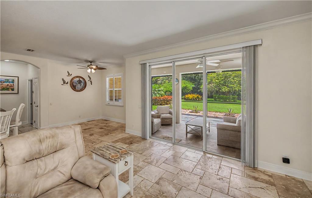 HAMPTON LAKES - Residential