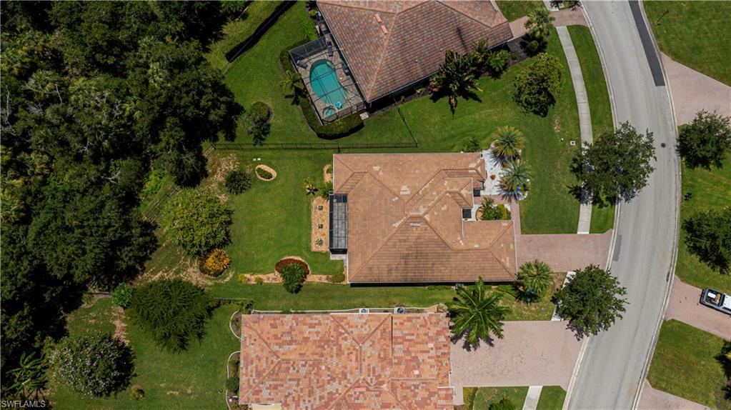 HAMPTON LAKES - Residential