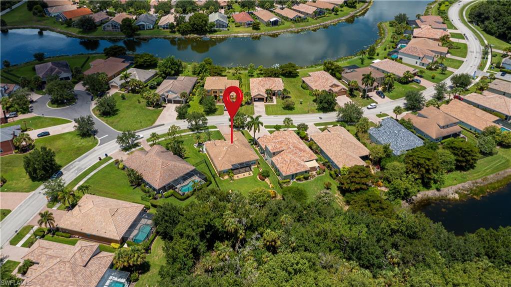 HAMPTON LAKES - Residential