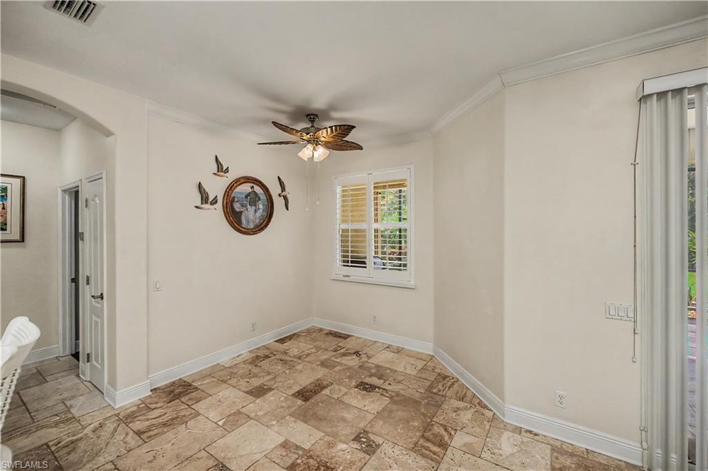 HAMPTON LAKES - Residential