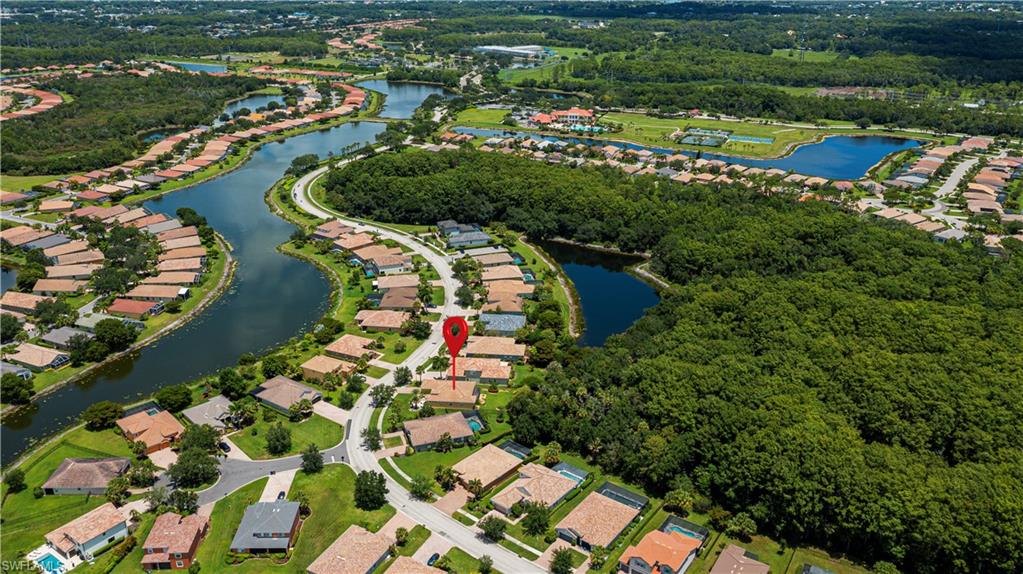 HAMPTON LAKES - Residential