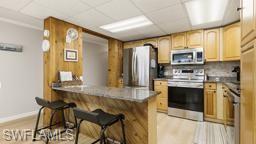 SIX LAKES COUNTRY CLUB - Residential