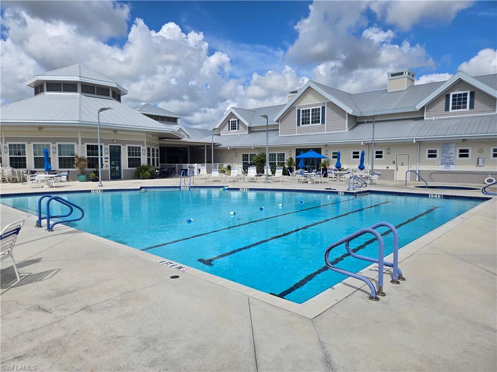SIX LAKES COUNTRY CLUB - Residential
