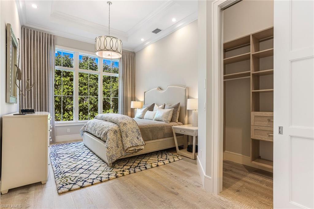 PELICAN BAY WOODS - Residential