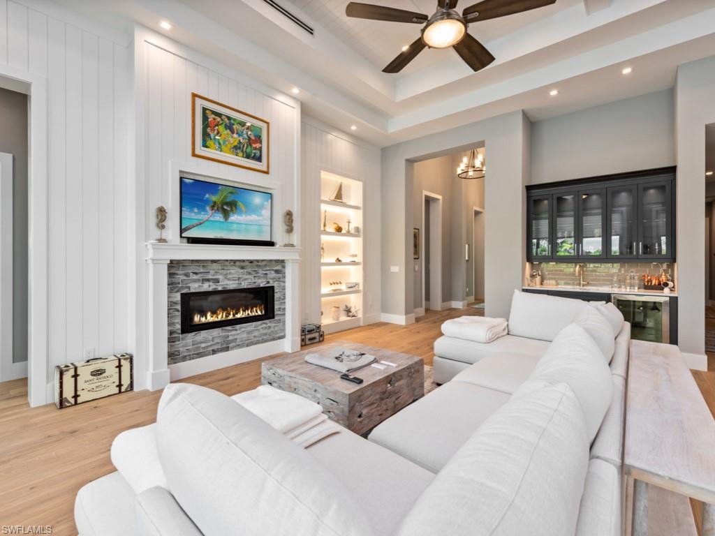 OYSTER HARBOR - Residential Lease