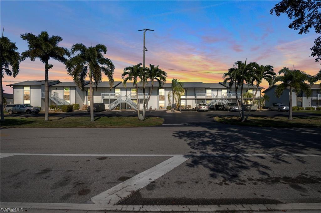 SOUTHERN PALMS - Residential