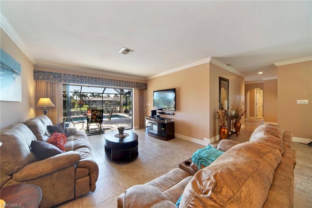 CAPE CORAL - Residential Lease