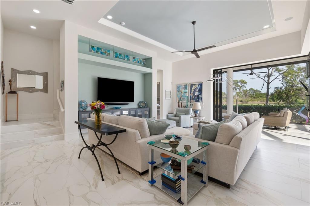 RIVERBROOKE - Residential