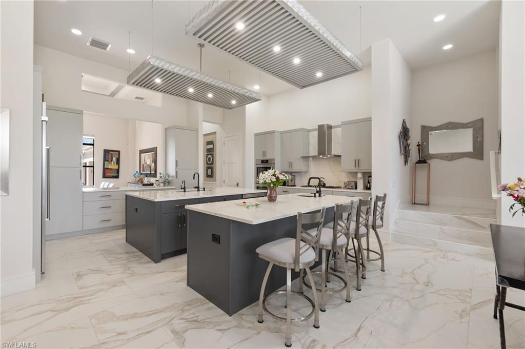 RIVERBROOKE - Residential