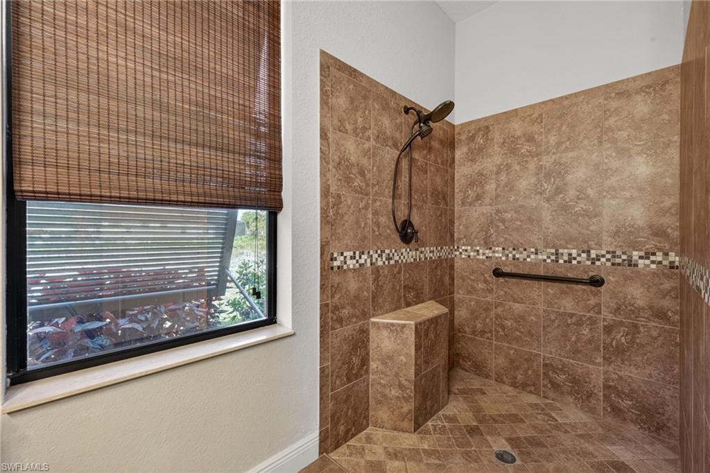 CALUSA RIDGE - Residential