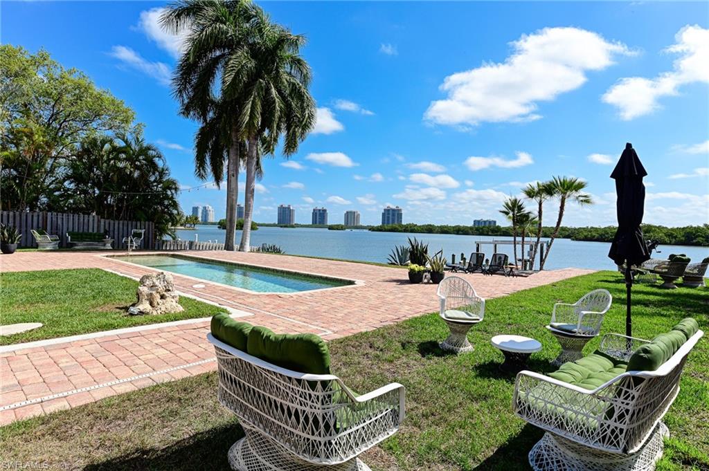 CAROLANDS - Residential