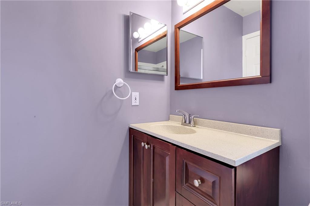 FOUNTAIN LAKES - Residential Lease