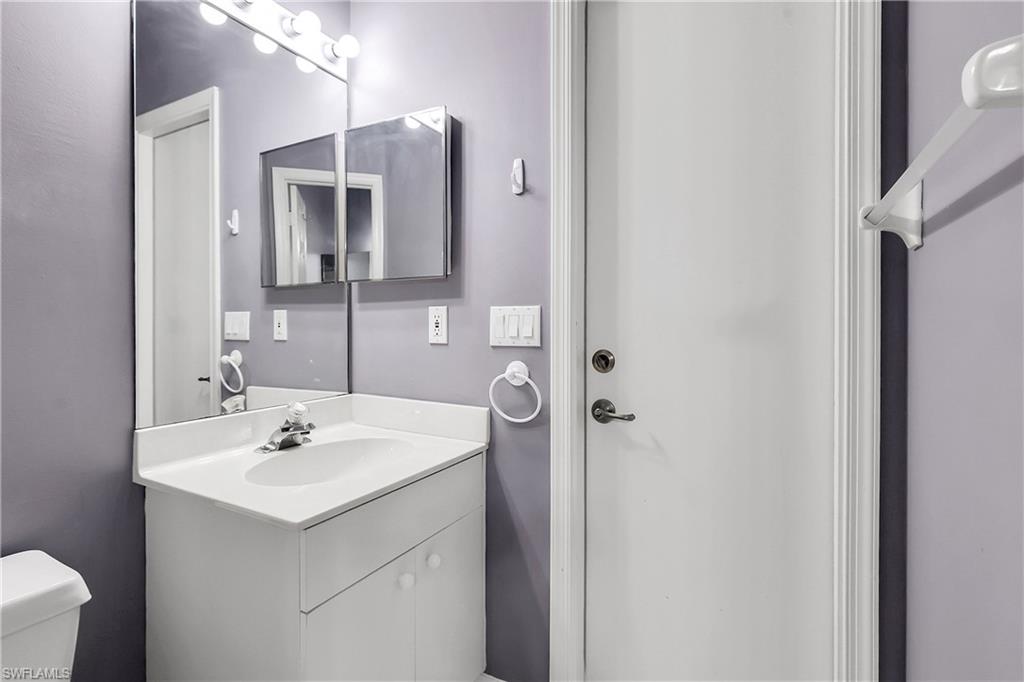 FOUNTAIN LAKES - Residential Lease