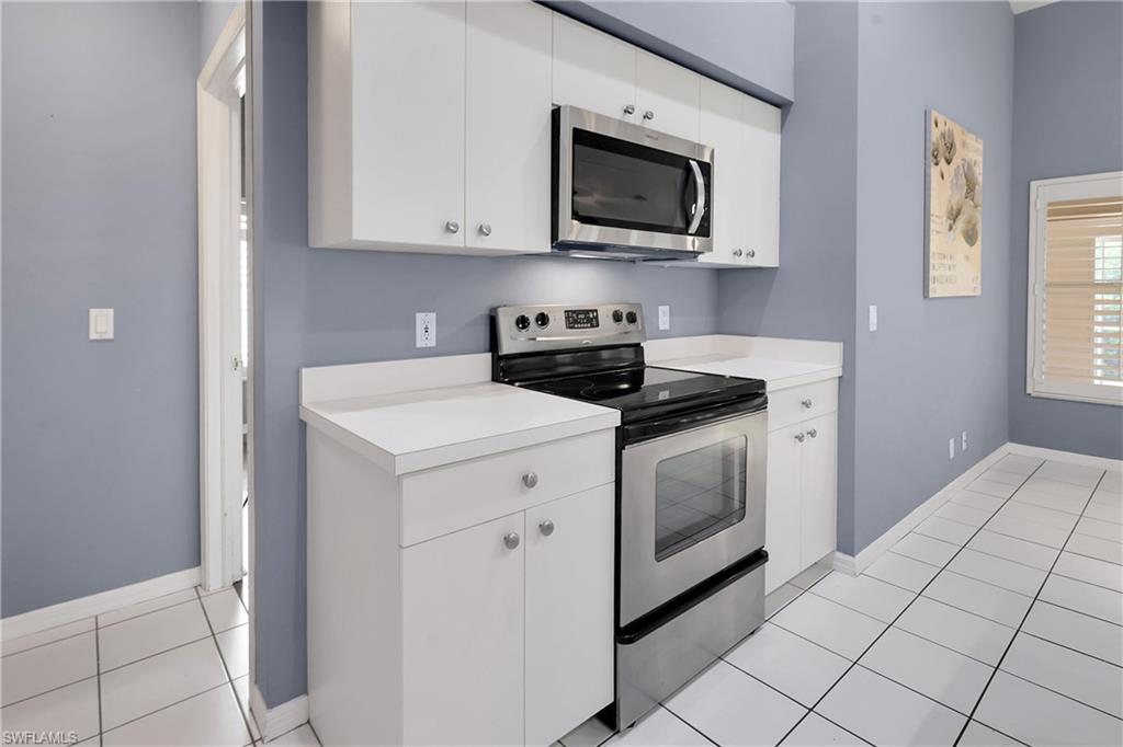 FOUNTAIN LAKES - Residential Lease