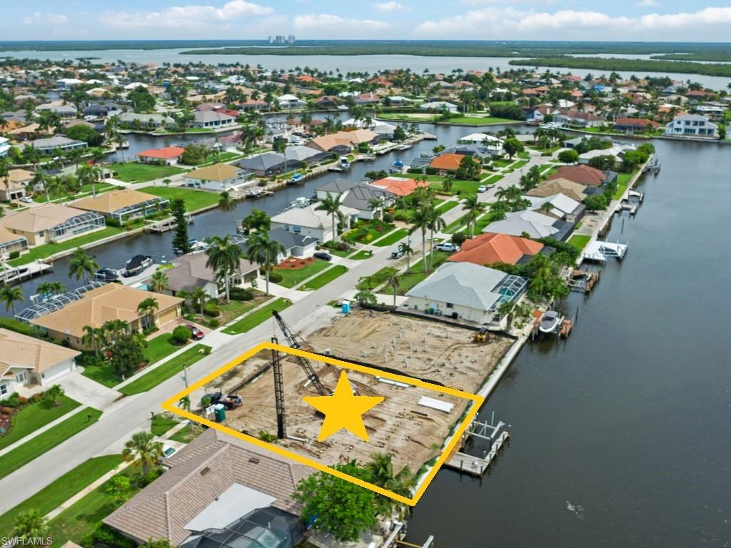 MARCO ISLAND - Residential