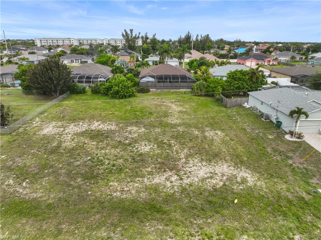 CAPE CORAL - Land