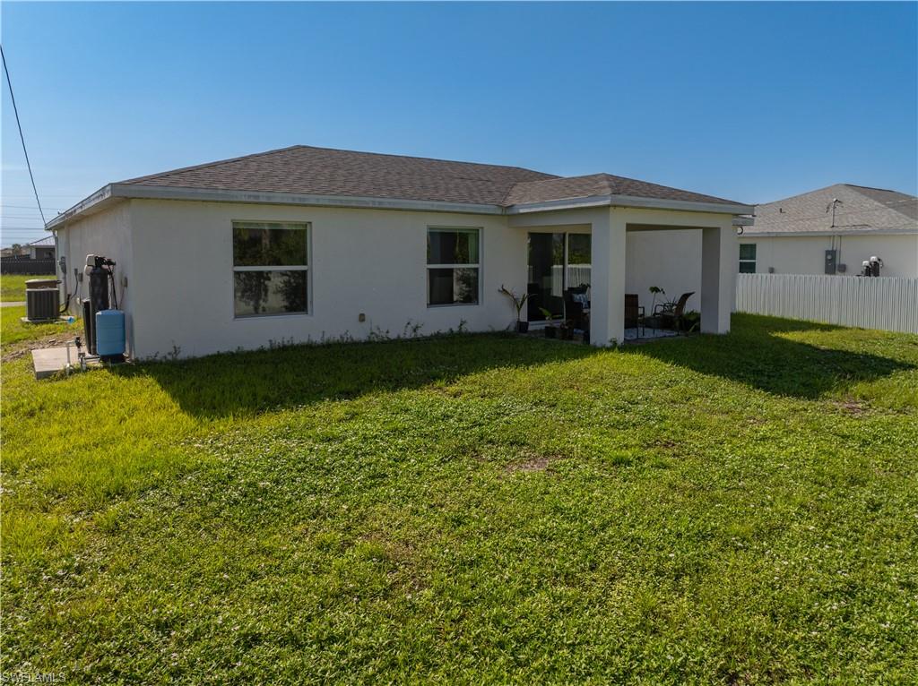 CAPE CORAL - Residential