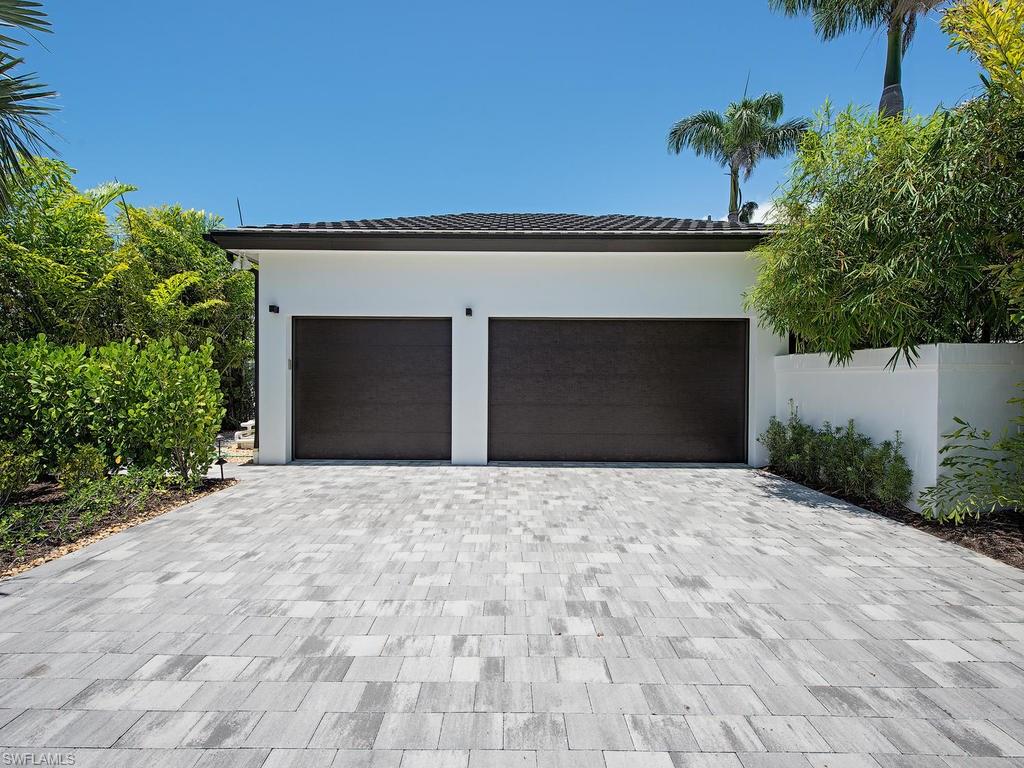 OLDE NAPLES - Residential