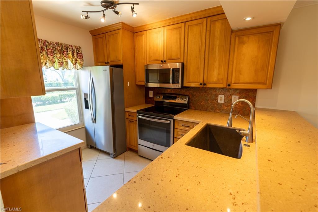 MAINSAIL - Residential