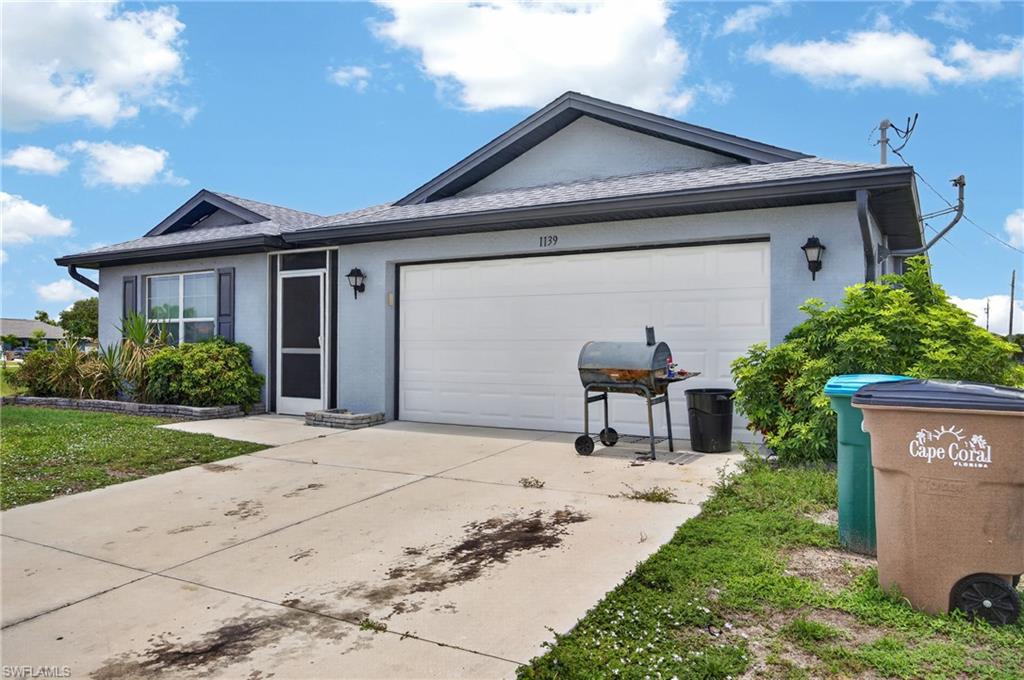 CAPE CORAL - Residential
