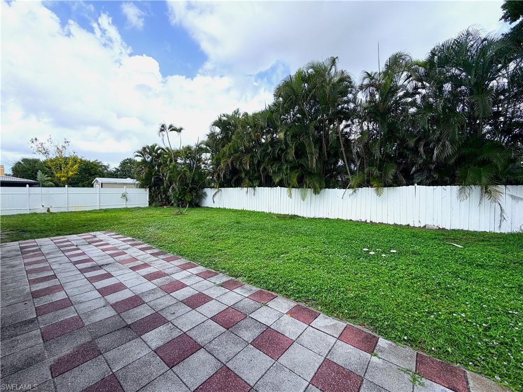 CYPRESS LAKE COUNTRY CLUB ESTATES - Residential Lease