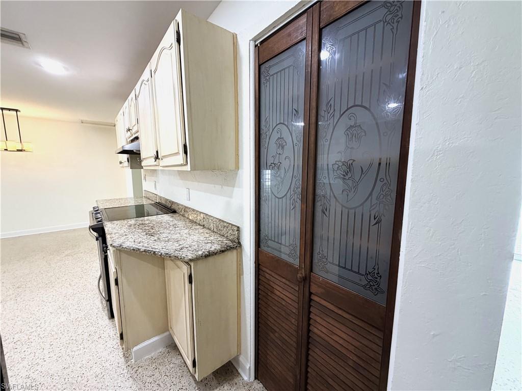 CYPRESS LAKE COUNTRY CLUB ESTATES - Residential Lease