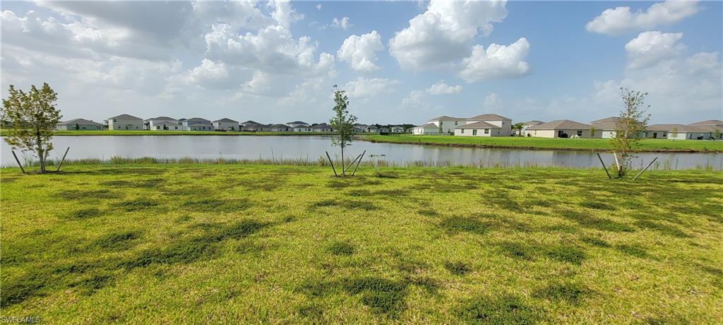 SAVANNA LAKES - Residential Lease