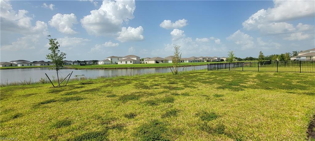 SAVANNA LAKES - Residential Lease
