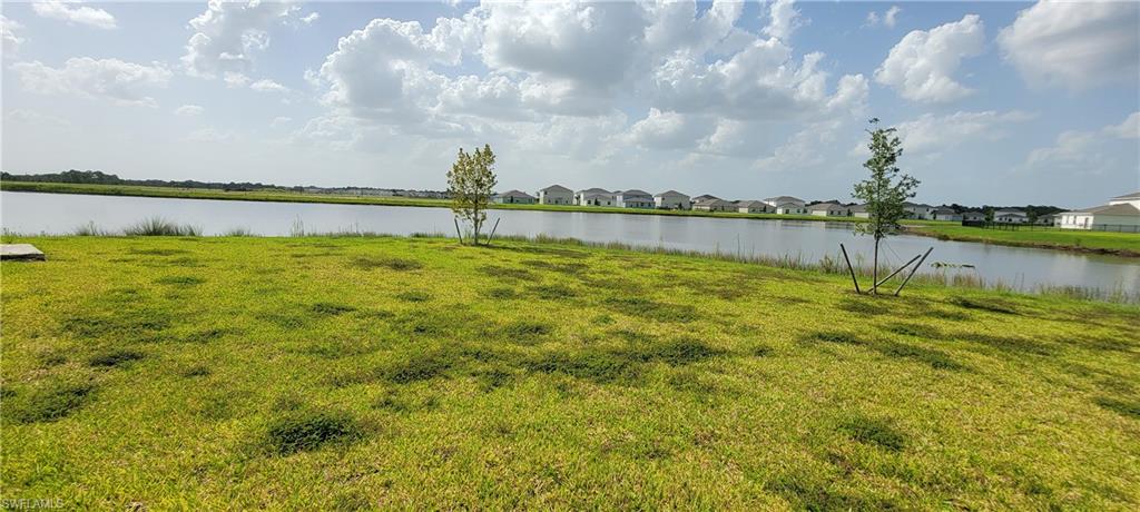 SAVANNA LAKES - Residential Lease