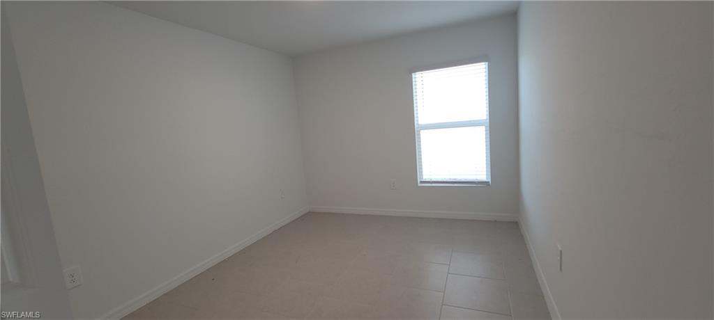 SAVANNA LAKES - Residential Lease