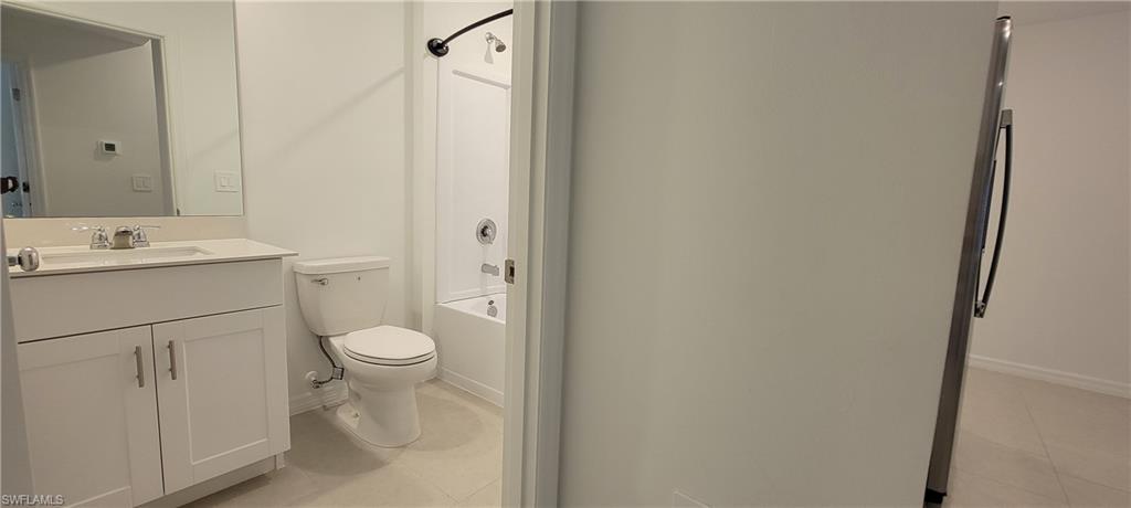 SAVANNA LAKES - Residential Lease
