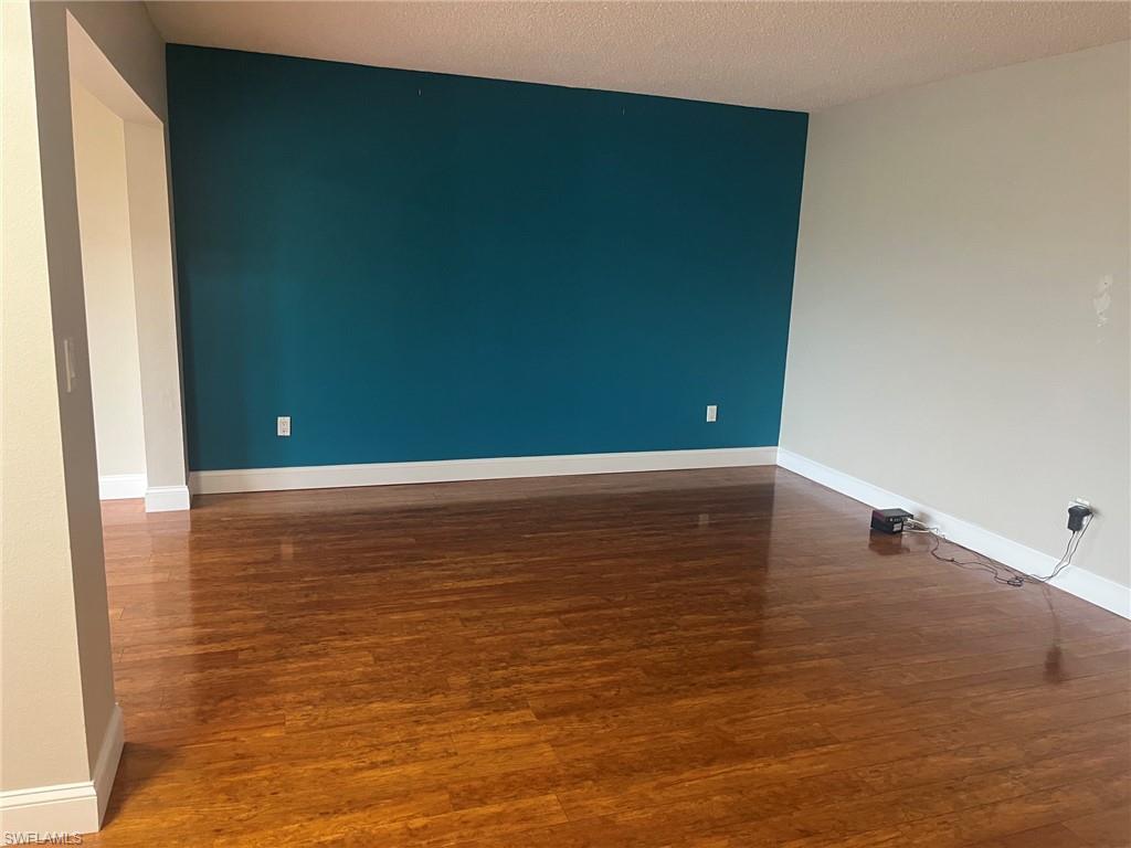 SEVEN LAKES - Residential Lease