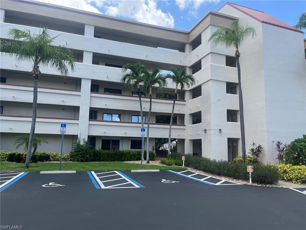 SEVEN LAKES - Residential Lease