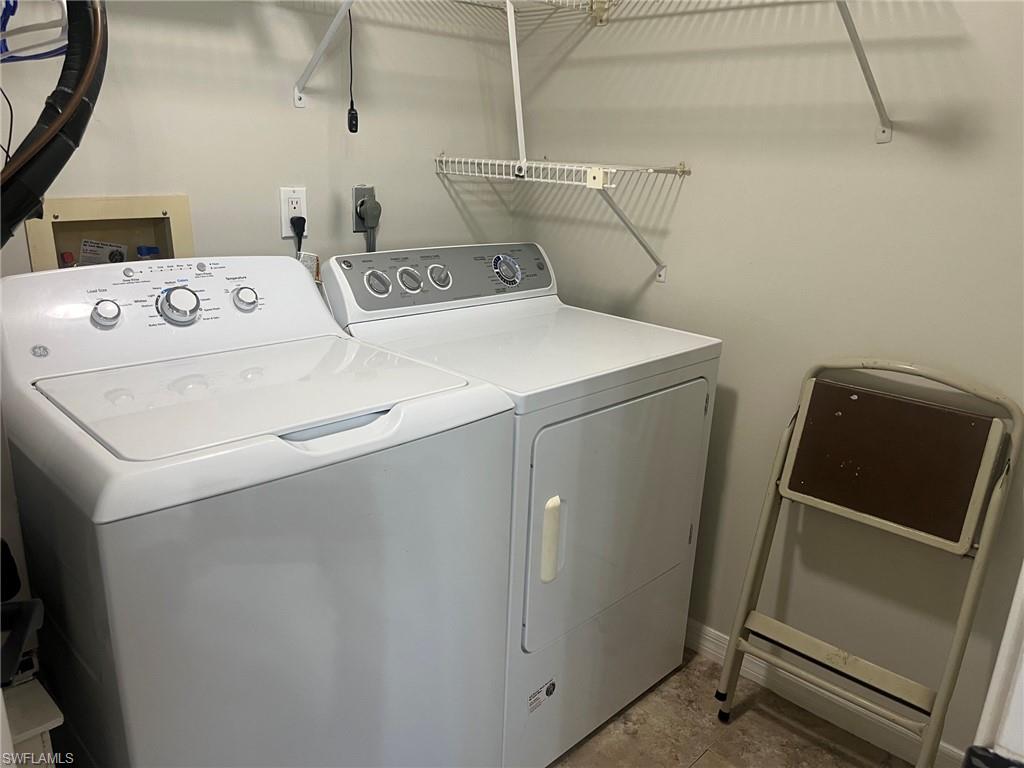 SEVEN LAKES - Residential Lease