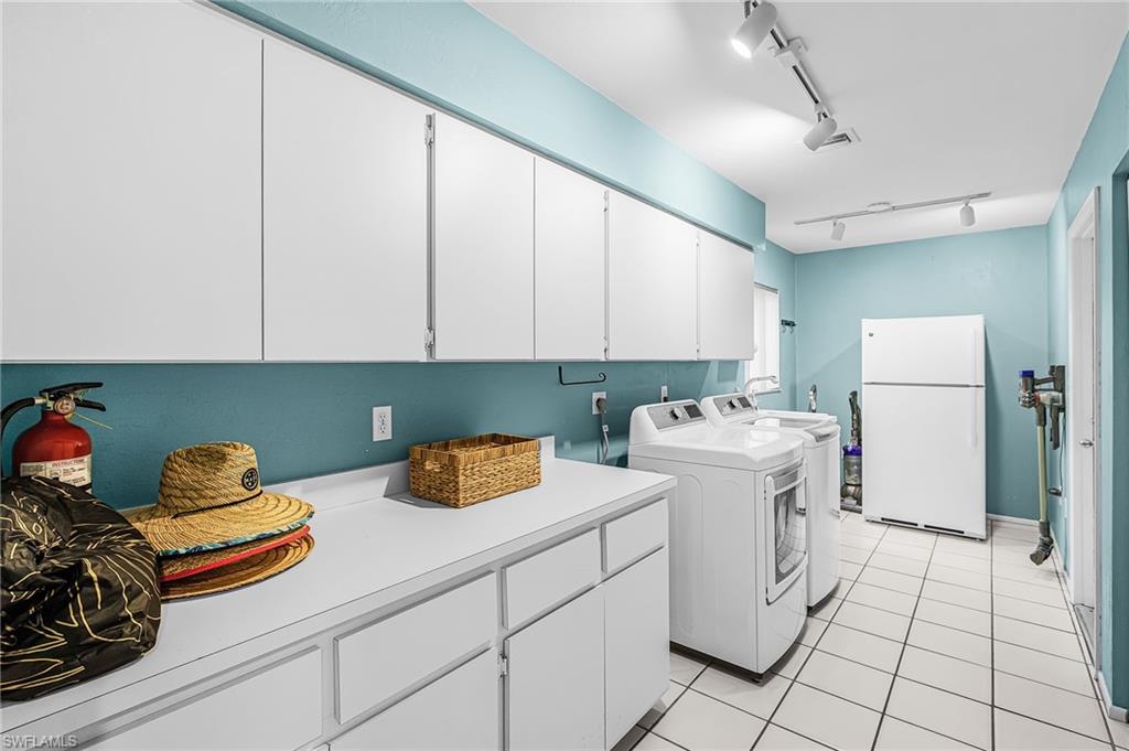 WHISKEY CREEK - Residential
