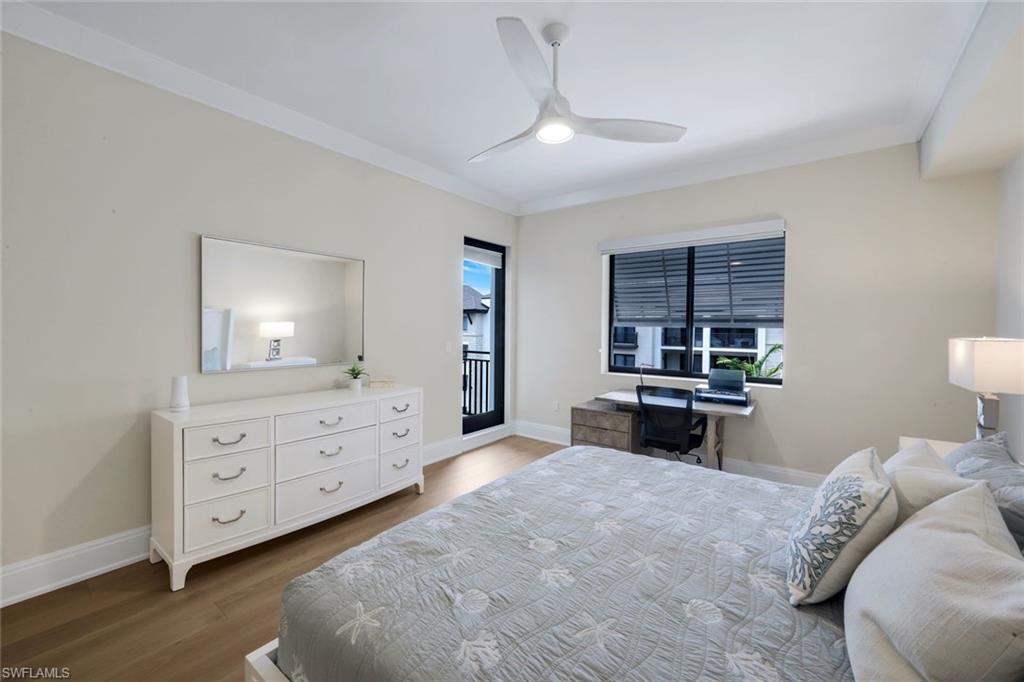 NAPLES SQUARE - Residential