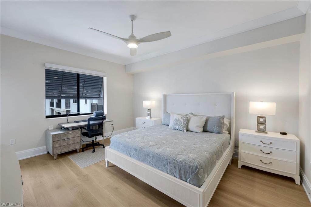 NAPLES SQUARE - Residential