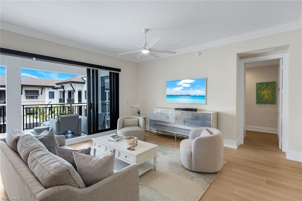 NAPLES SQUARE - Residential