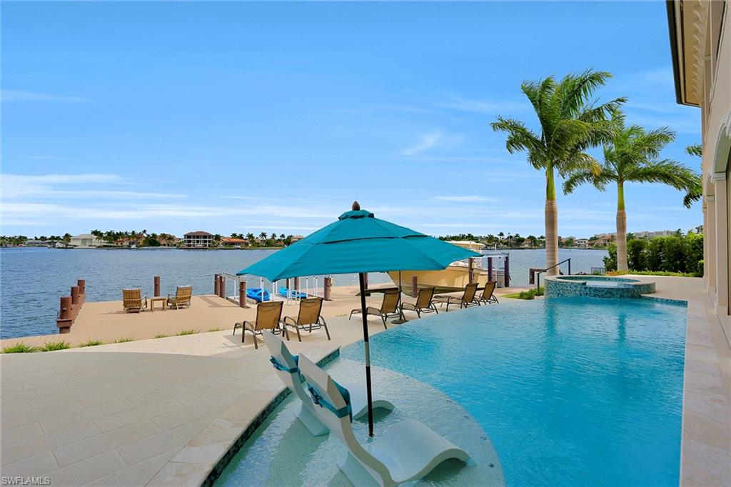 MARCO BEACH - Residential