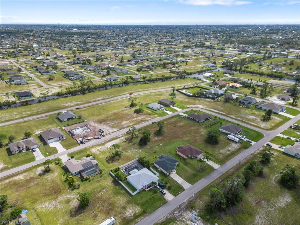 CAPE CORAL - Land