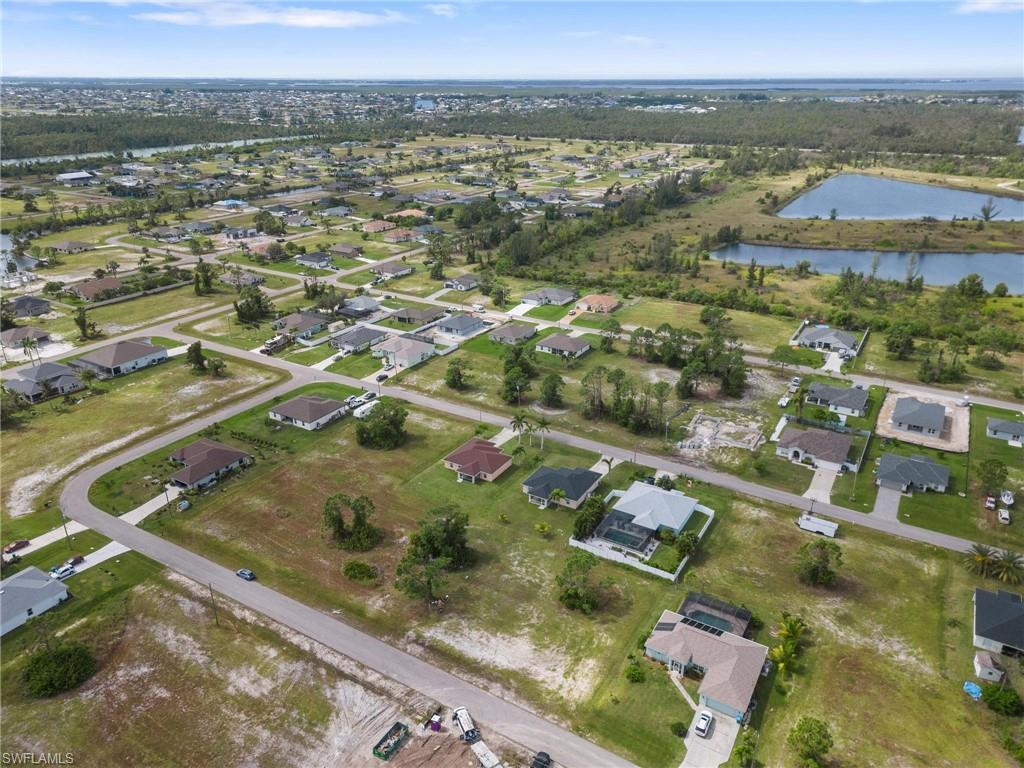 CAPE CORAL - Land